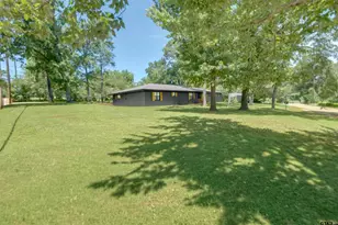 207 Lakeshore Dr, Palestine, TX 75801 - Photo 27