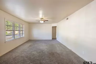 837 S Palmer Avenue, Tyler, TX 75702 - Photo 11