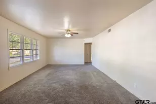 837 S Palmer Ave, Tyler, TX 75702 - Photo 11