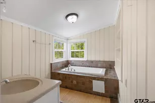 2002 Robertson Ave, Tyler, TX 75701 - Photo 25