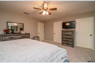 317 E Robinwood, White Oak, TX 75693 - Photo 27