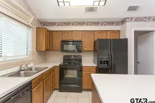 1767 Eaglewood Drive, Tyler, TX 75703 - Photo 11