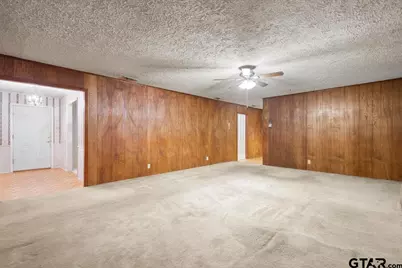 412 Angelina St, Jacksonville, TX 75766 - Photo 19
