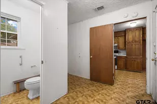 412 Angelina St, Jacksonville, TX 75766 - Photo 15