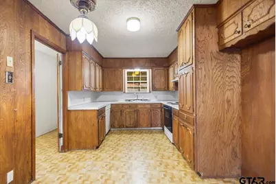 412 Angelina St, Jacksonville, TX 75766 - Photo 13