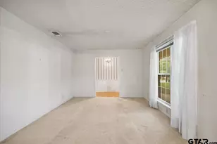 412 Angelina St, Jacksonville, TX 75766 - Photo 11