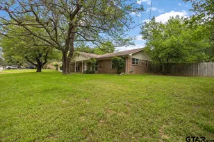 412 Angelina St, Jacksonville, TX 75766 - Photo 3