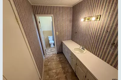 412 Angelina St, Jacksonville, TX 75766 - Photo 7