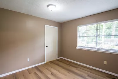 209 Miles St, Longview, TX 75605 - Photo 21