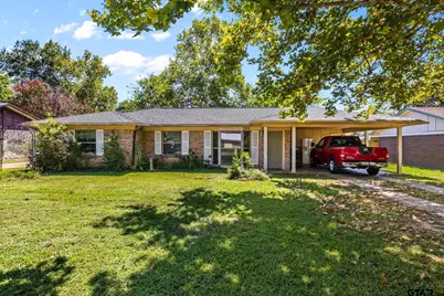 309 Henderson, Mt Pleasant, TX 75455 - Photo 3