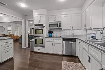 306 Princess St, Whitehouse, TX 75791 - Photo 5