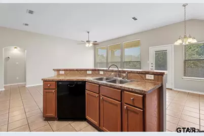 6027 Pine Cone, Tyler, TX 75707 - Photo 17
