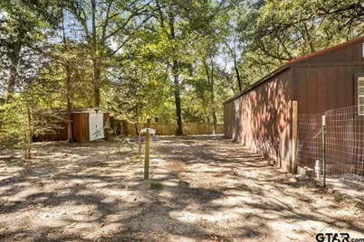 23207 Holly Road, Mineola, TX 75773 - Photo 15