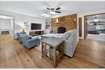 413 Asbury, Jacksonville, TX 75766 - Photo 3