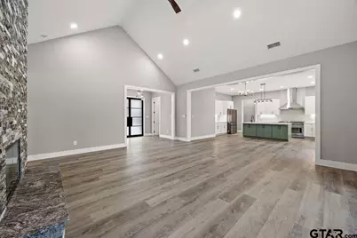 302 Canal St, Corsicana, TX 75109 - Photo 9