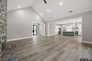 302 Canal St, Corsicana, TX 75109 - Photo 9