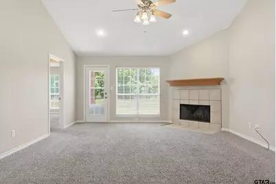 513 Kingsway, Overton, TX 75684 - Photo 3