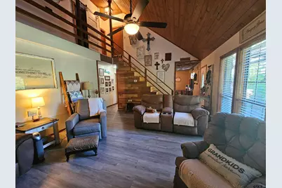 411 Green Meadow Trail, Holly Lake Ranch, TX 75765 - Photo 5