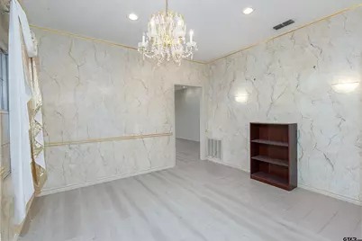 303 Canterbury Ct, Tyler, TX 75703 - Photo 9