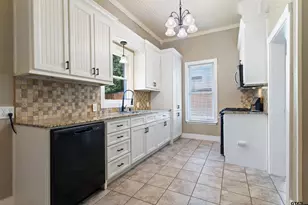 307 W South St, Lindale, TX 75771 - Photo 7