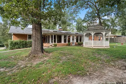 113 Mockingbird Street, Mount Pleasant, TX 75455 - Photo 3