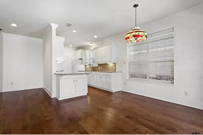 1906 Hollyglen Dr, Tyler, TX 75703 - Photo 13