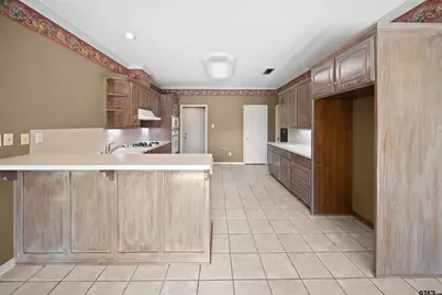 14381 Cedarwood Cir, Tyler, TX 75703 - Photo 9