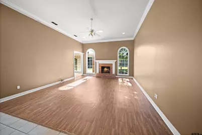 14381 Cedarwood Cir, Tyler, TX 75703 - Photo 7