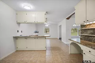 2320 Grangeway Rd, Marshall, TX 75672 - Photo 11
