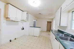 1208 S Academy, Tyler, TX 75701 - Photo 13