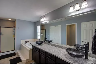 122 Corley Circle, Wake Village, TX 75501 - Photo 15