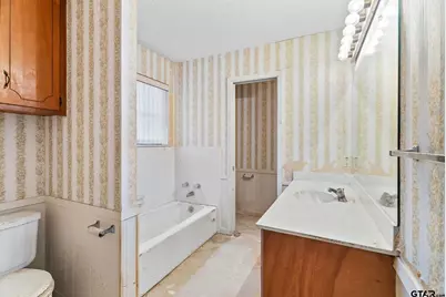 21135 County Road 1291, Flint, TX 75762 - Photo 13