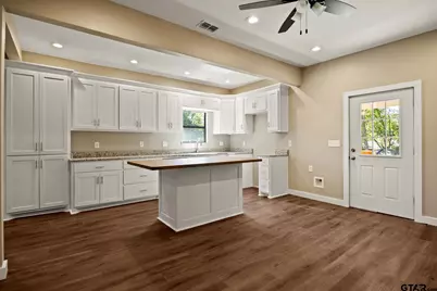 517 7th, Mt Pleasant, TX 75455 - Photo 5