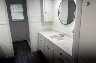 3301 Brookside Dr, Tyler, TX 75701 - Photo 9