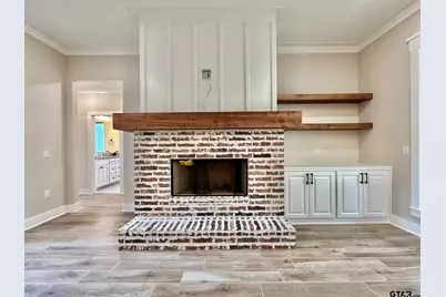 215 Clara Ln, Kilgore, TX 75662 - Photo 11