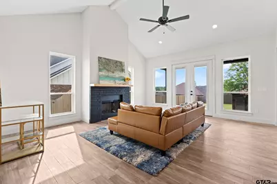 16421 Clearview Drive, Lindale, TX 75771 - Photo 11