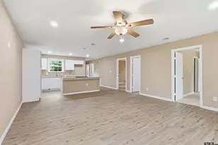 208 Lenox St, Pittsburg, TX 75686 - Photo 11