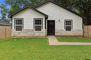 212 Lenox St, Pittsburg, TX 75686 - Photo 1