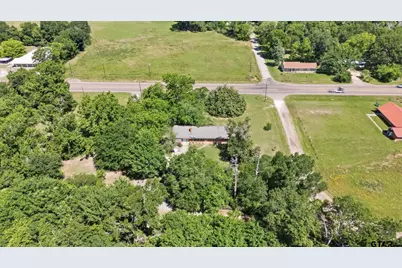 729 W Broad St, Oakwood, TX 75855 - Photo 39