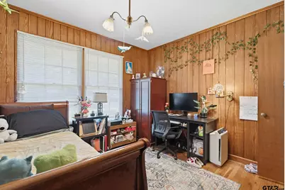 729 W Broad St, Oakwood, TX 75855 - Photo 15