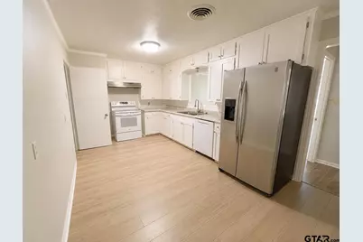 1611 N Pacific St, Mineola, TX 75773 - Photo 7