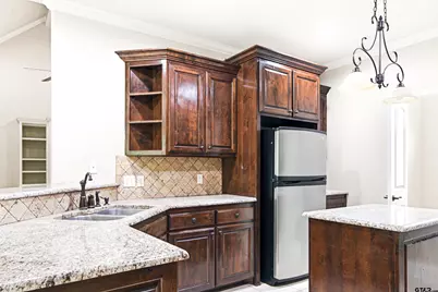 8509 Castleton Way, Tyler, TX 75703 - Photo 9