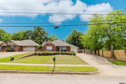 2801 Valley View Dr, Tyler, TX 75701 - Photo 1