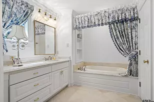 1920 Stonegate Blvd, Tyler, TX 75703 - Photo 37