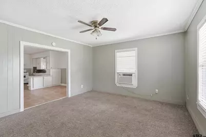 405 Rusk St, Pittsburg, TX 75686 - Photo 11