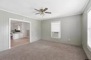 405 Rusk St, Pittsburg, TX 75686 - Photo 11