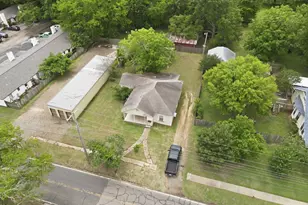 405 Rusk St, Pittsburg, TX 75686 - Photo 25