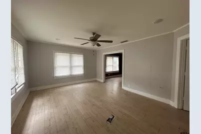 617 N Trinity St, Gilmer, TX 75644 - Photo 9