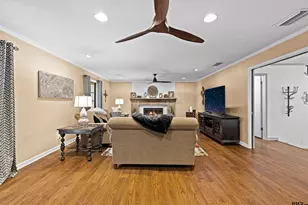 705 Slaydon St, Henderson, TX 75654 - Photo 11