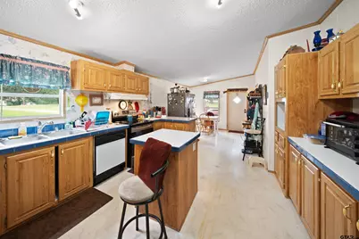 2425 Thompson Ln, Tyler, TX 75701 - Photo 13
